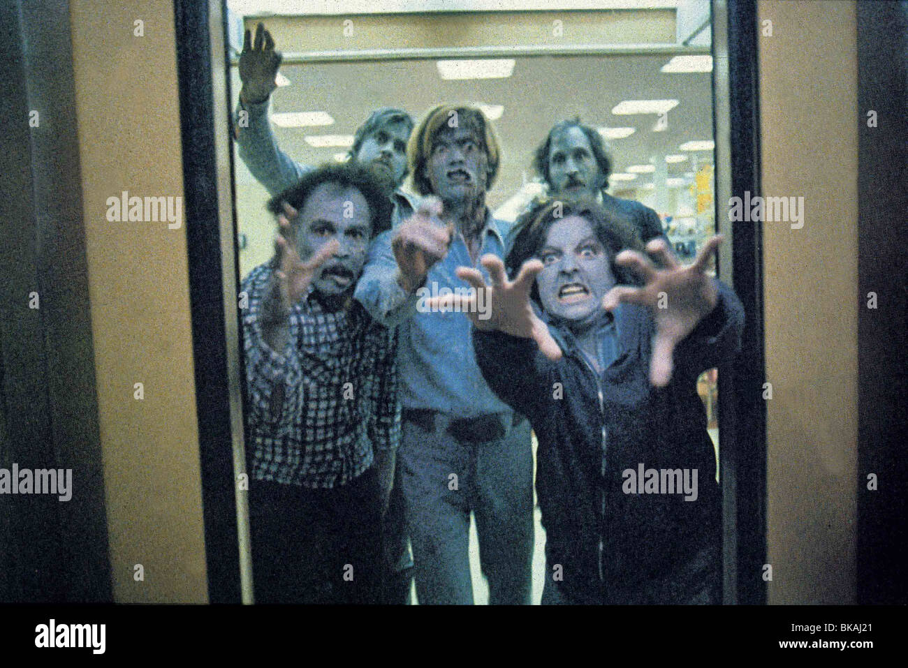 DAWN OF THE DEAD (1978) ZOMBIE (ALT) DODE 001 Stockfoto