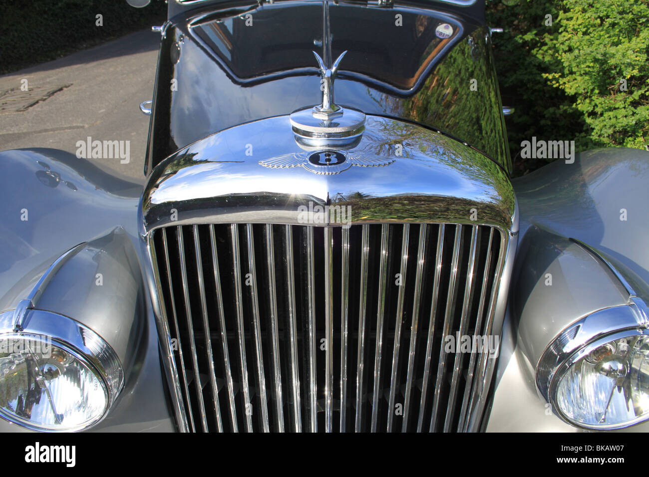 Oldtimer Bentley auf Hochglanz poliert Chrom Stockfoto