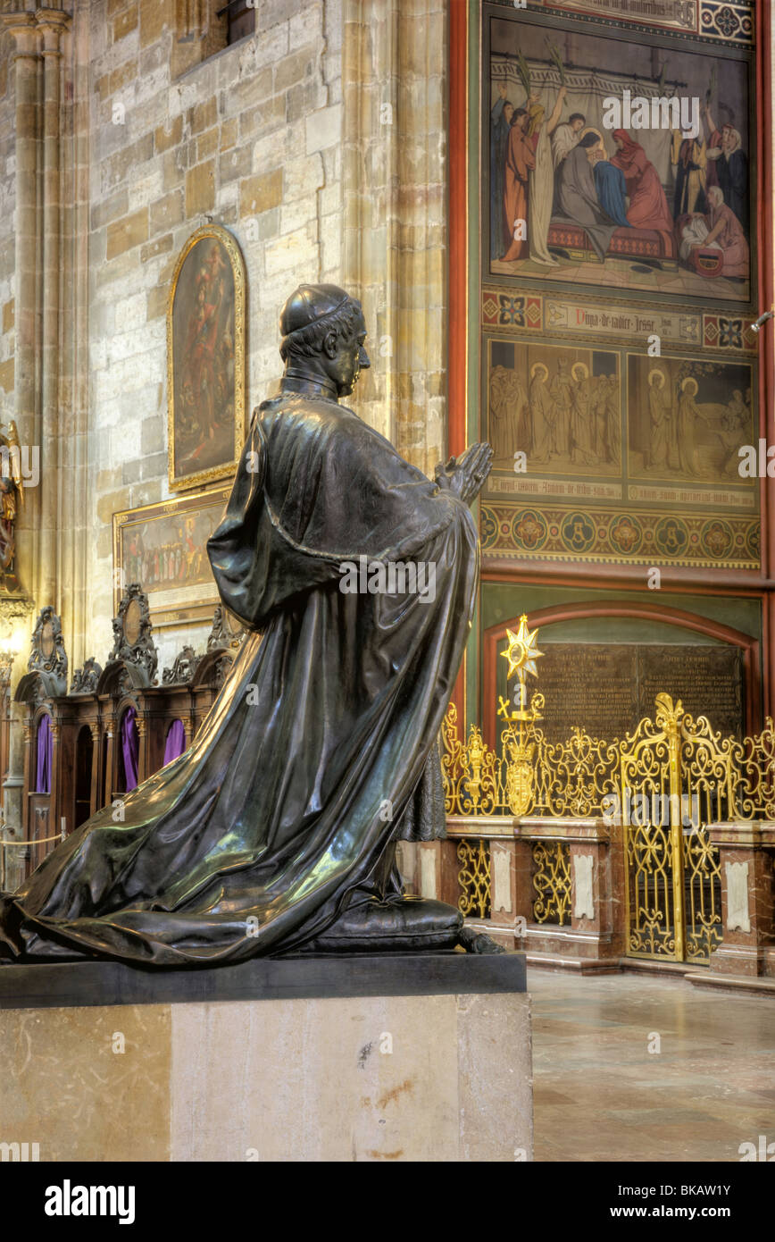 St. Vitus Kathedrale Prag, Pragerburg, Tschechien - Innenraum - Kapellen Stockfoto