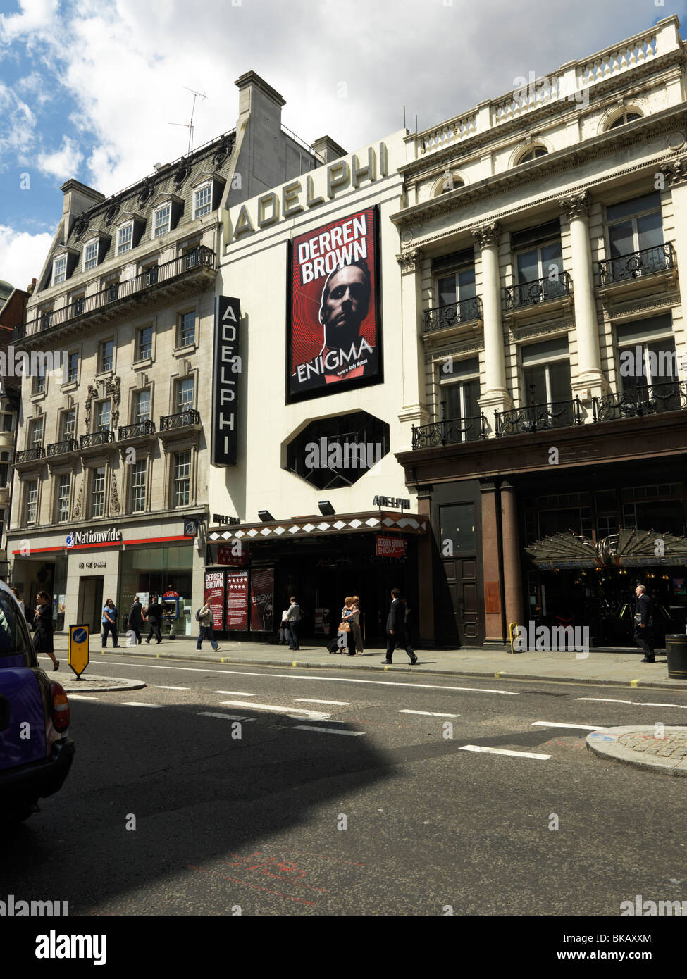 London England Strand Adelphi Theatre Poster von Derren Brown Enigma Stockfoto