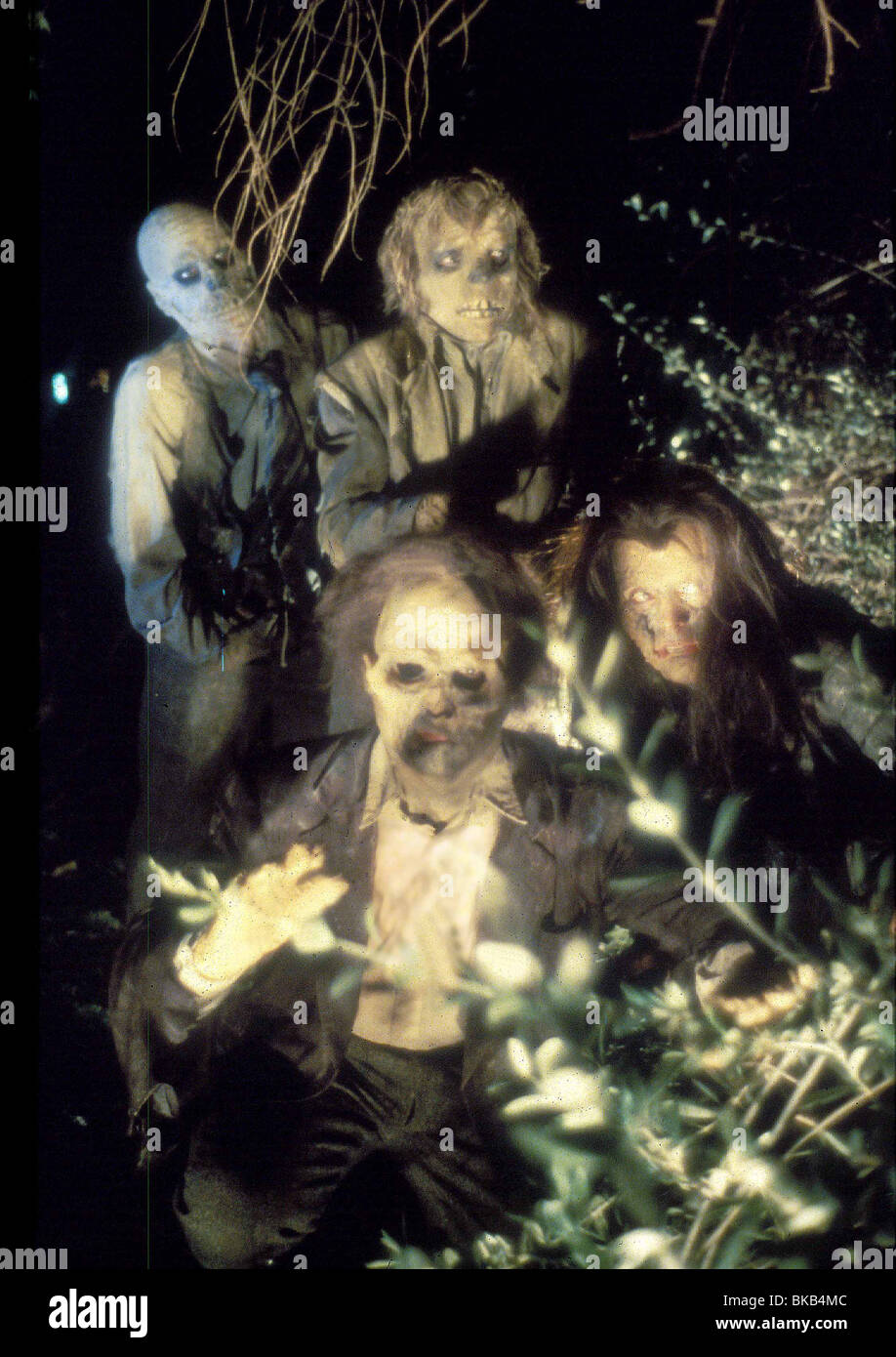 RETURN OF THE LIVING DEAD (1985) ZOMBIES RTLD 004 Stockfoto