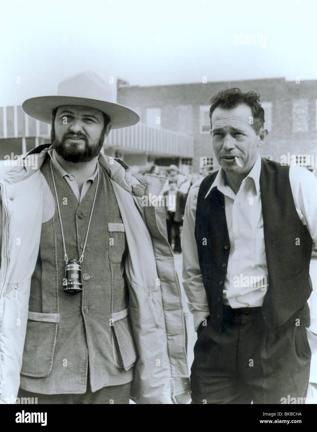JOHN MILIUS (DIR) PORTRAIT O/S "DILLINGER" (1973) MIT WARREN OATES MILI 001 P Stockfoto