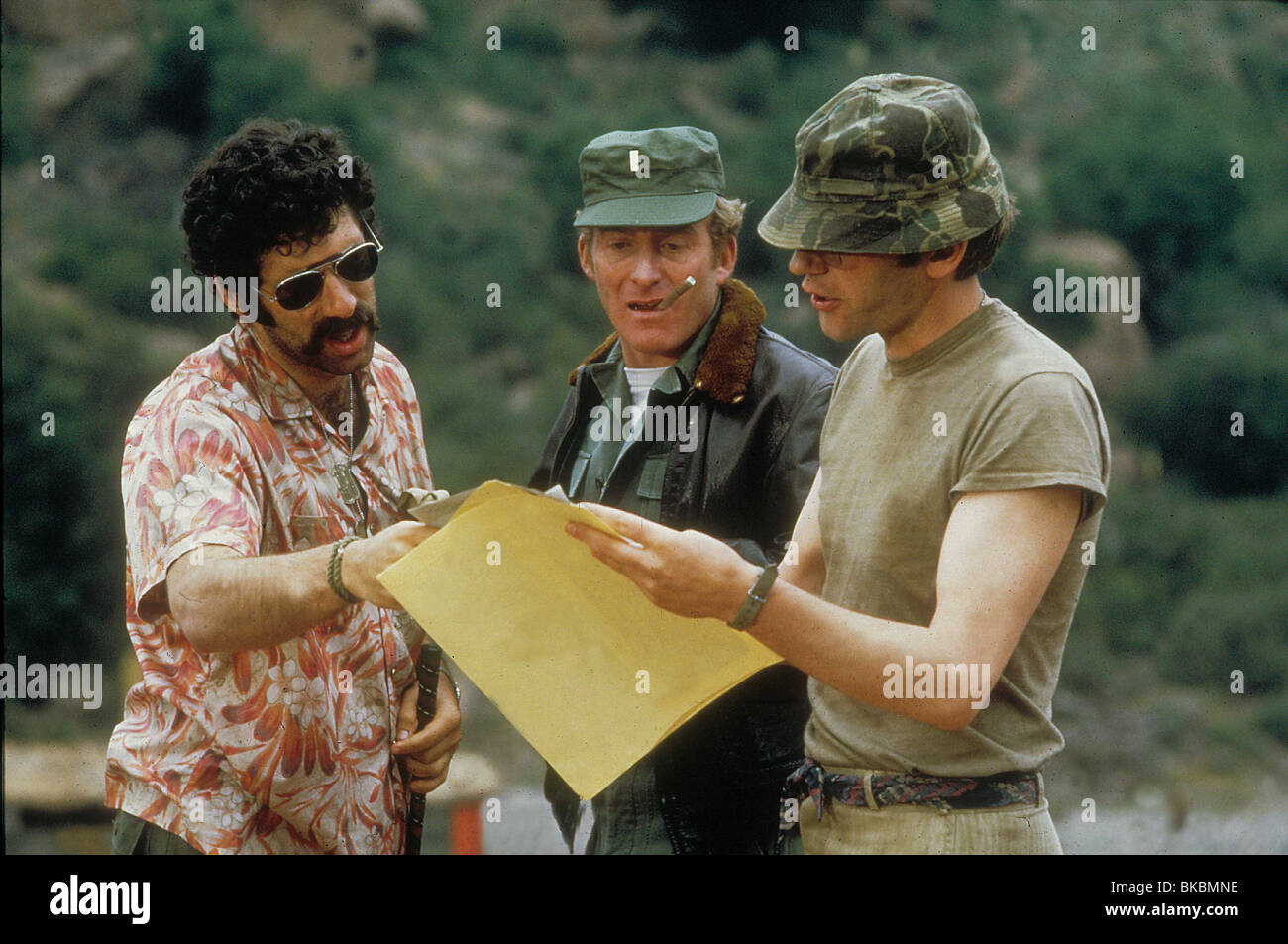 M.A.S.H. (1970) MASH (ALT) ELLIOTT GOULD, DAVID ARKIN, DONALD SUTHERLAND MSH 007 Stockfoto