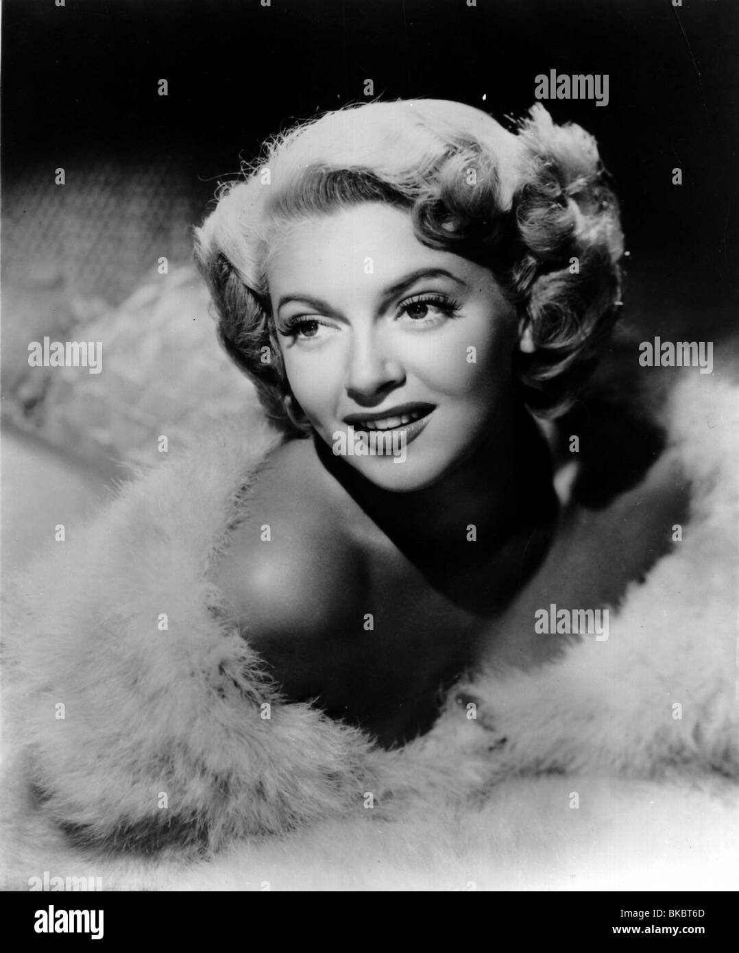 LANA TURNER PORTRAIT TURN 007P Stockfoto