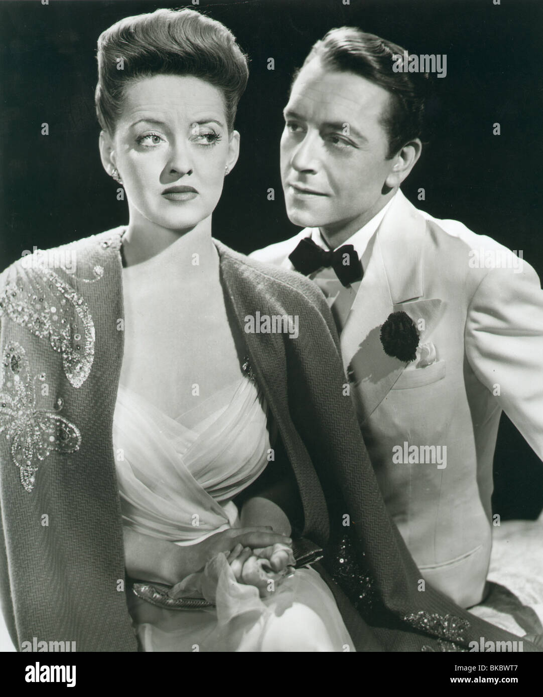 JETZT VOYAGER (1942) BETTE DAVIS, PAUL HENREID NWV 006P Stockfoto