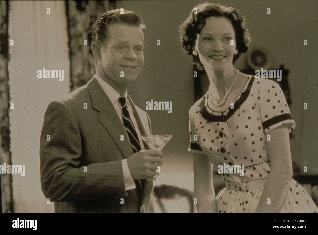 PLEASANTVILLE (1998) WILLIAM H MACY, JOAN ALLEN PLES 071 Stockfoto