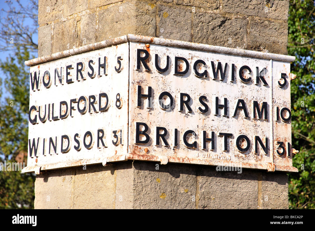 Periode Straßenschild, Cranleigh, Surrey, England, Vereinigtes Königreich Stockfoto