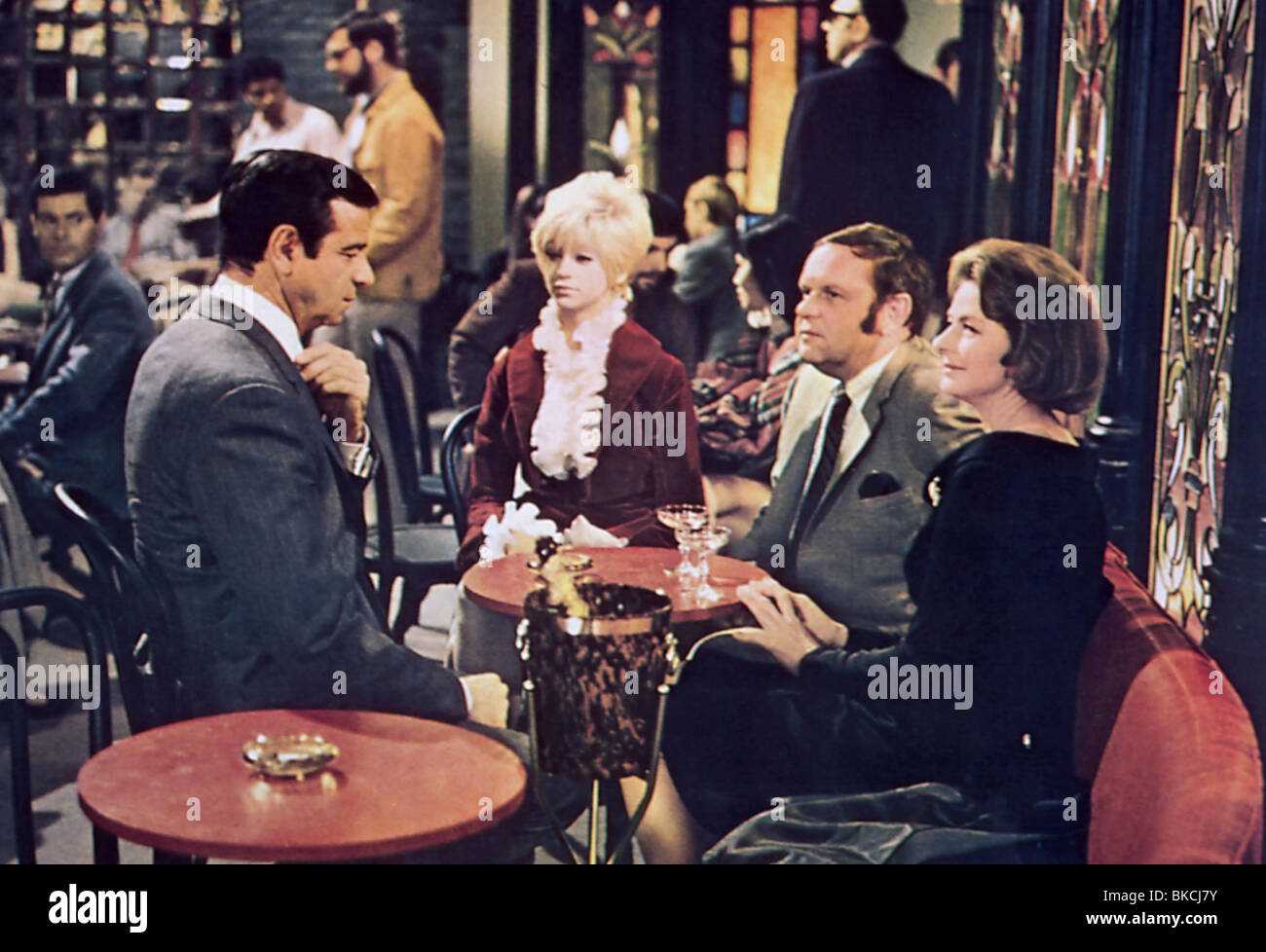 CACTUS FLOWER (1969) WALTER MATTHAU, GOLDIE HAWN, JACK WESTON, INGRID BERGMAN CFLW 010 Stockfoto