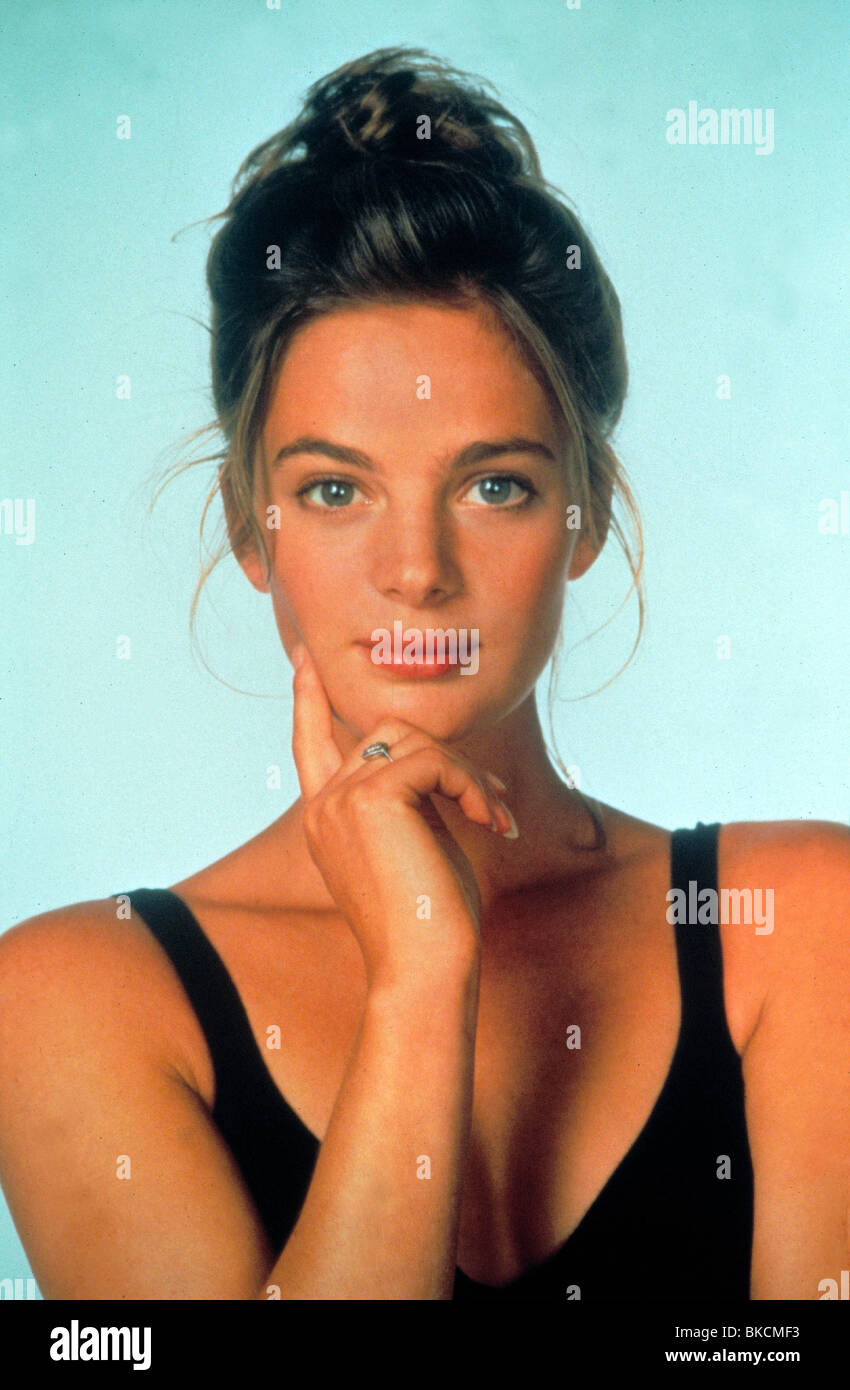 DER CONCIERGE (1993) FÜR LIEBE ODER GELD (ALT) GABRIELLE ANWAR CON 017 Stockfoto