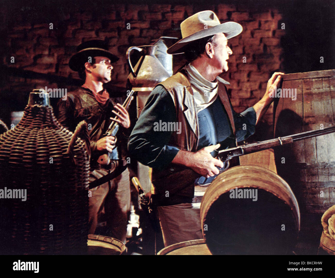 EL DORADO (1966) JAMES CAAN, JOHN WAYNE ELDO 002FOH Stockfoto