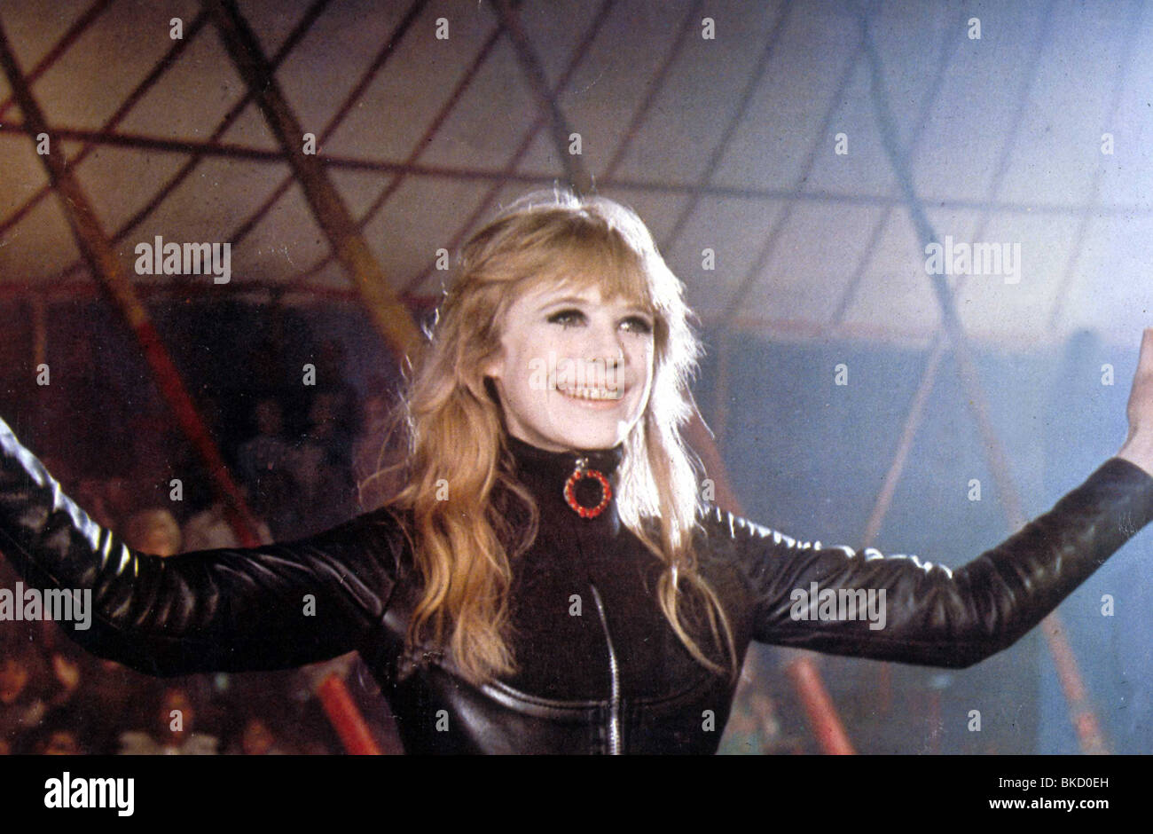 MÄDCHEN AUF EINEM MOTORRAD (1968) MARIANNE FAITHFULL GOM 001 Stockfoto