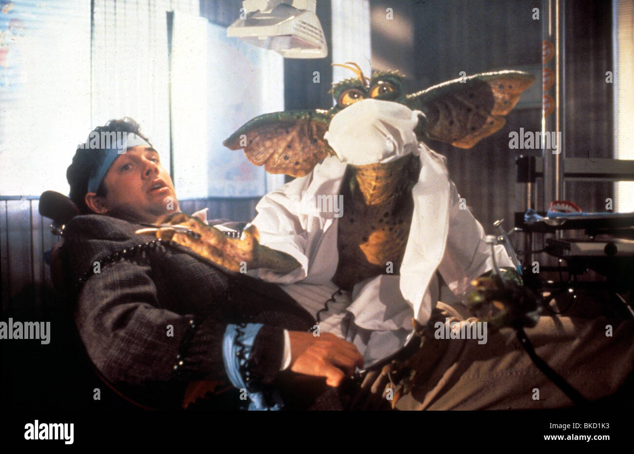 GREMLINS 2: DIE NEUE CHARGE (1990) ZACH GALLIGAN GR2 050 Stockfoto