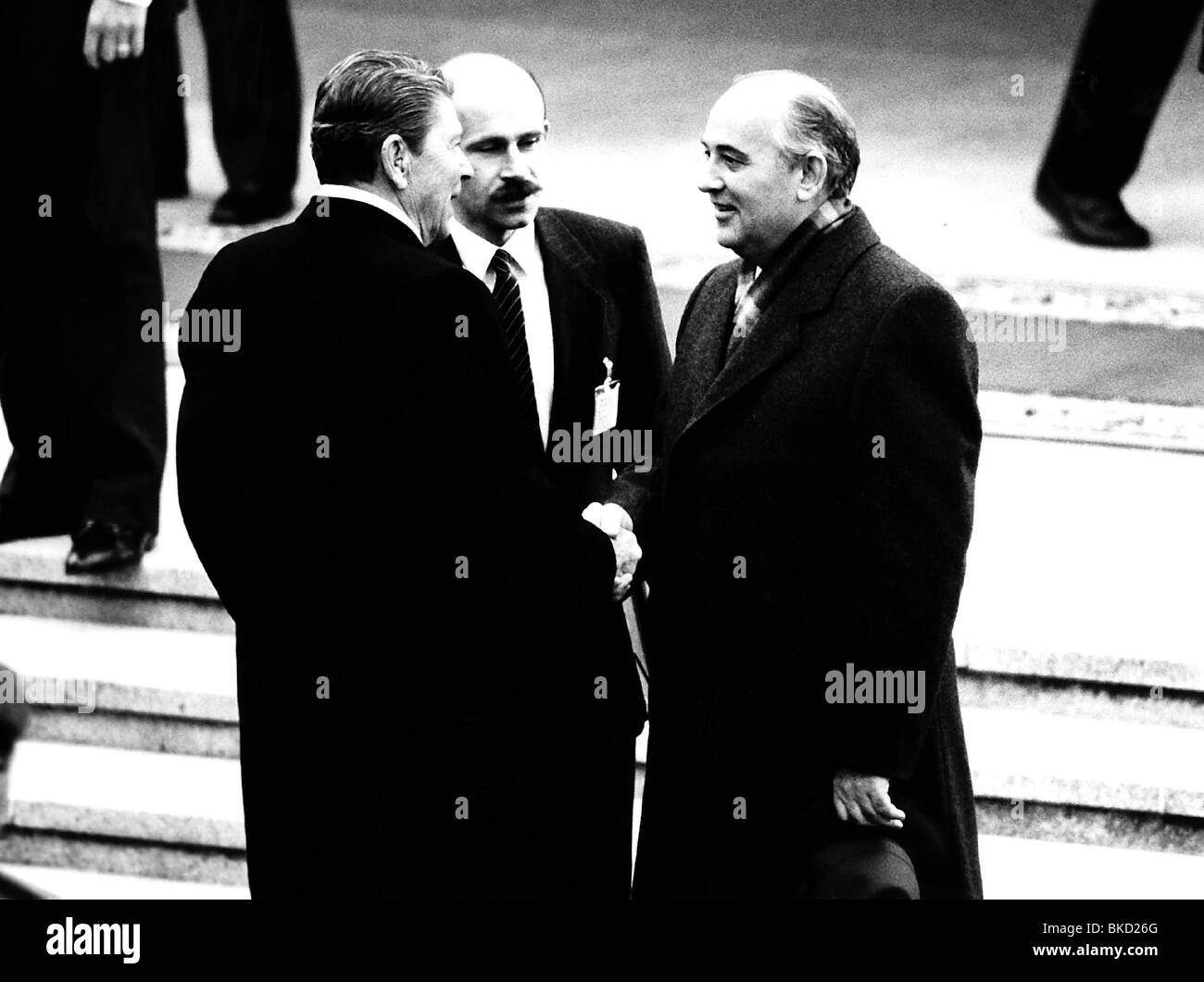 Mikhail Gorbatschow, * 2.3.1931, Sowjetrepolitiker (KPdSU), halbe Länge, mit Ronald Reagan, Gipfeltreffen, Genf, Schweiz, 22.11.1985, Stockfoto