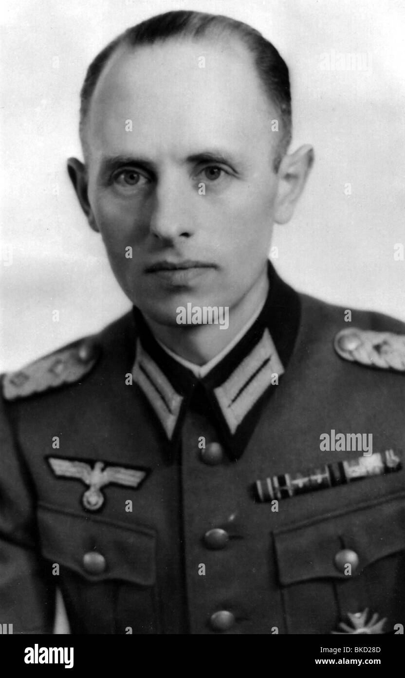 Gehlen, Reinhard, 3.4.1902 - 8.6.1979, deutscher Geheimdienstoffizier, Chef der "Foreign Forces - East" (Fremde Heere Ost) im Oberkommando der Bundeswehr von 1942 - 1943, Porträt, 1943, Stockfoto