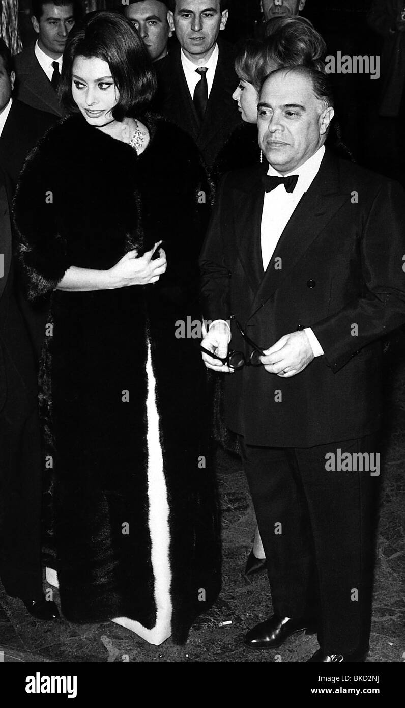 Loren, Sophia, * 20.9.1934, italienische Schauspielerin, mit Ehemann Carlo Ponti, 1960er Jahre, Stockfoto