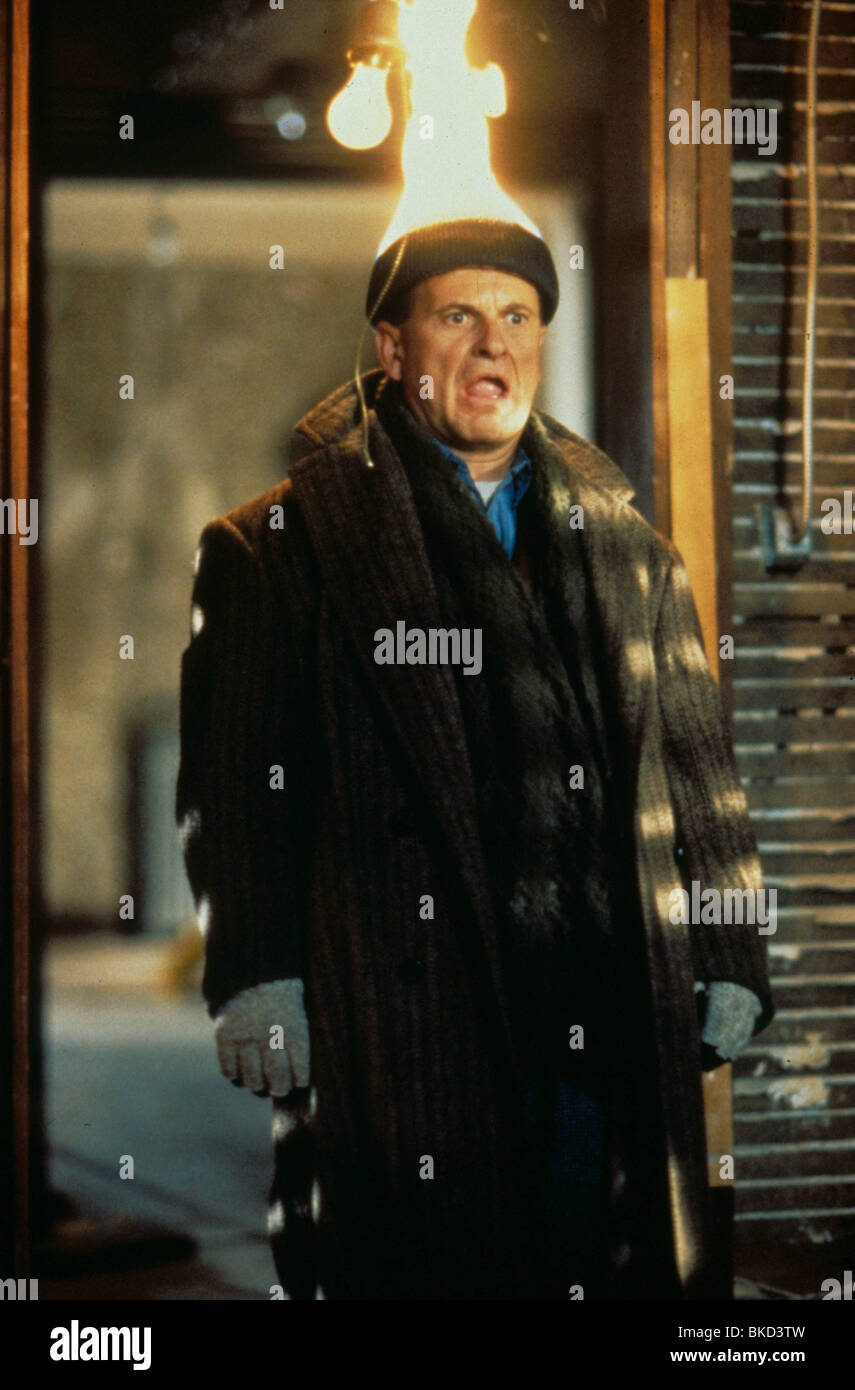 HOME ALONE 2: LOST IN NEW YORK (1992) JOE PESCI HM2 029 Stockfoto