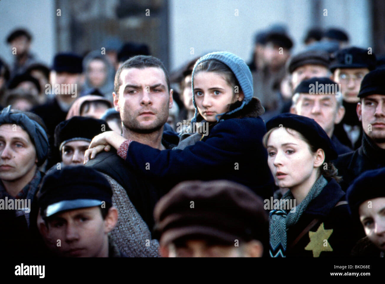 JAKOB DER LÜGNER (1999) LIEV SCHREIBER, HANNAH TAYLOR-GORDON, NINA SIEMASZKO JKBL 022 Stockfoto