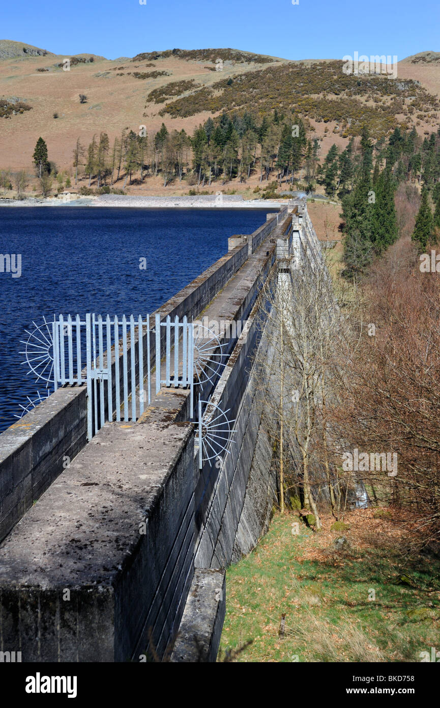 Haweswater Dam. Mardale, Nationalpark Lake District, Cumbria, England, Vereinigtes Königreich, Europa. Stockfoto