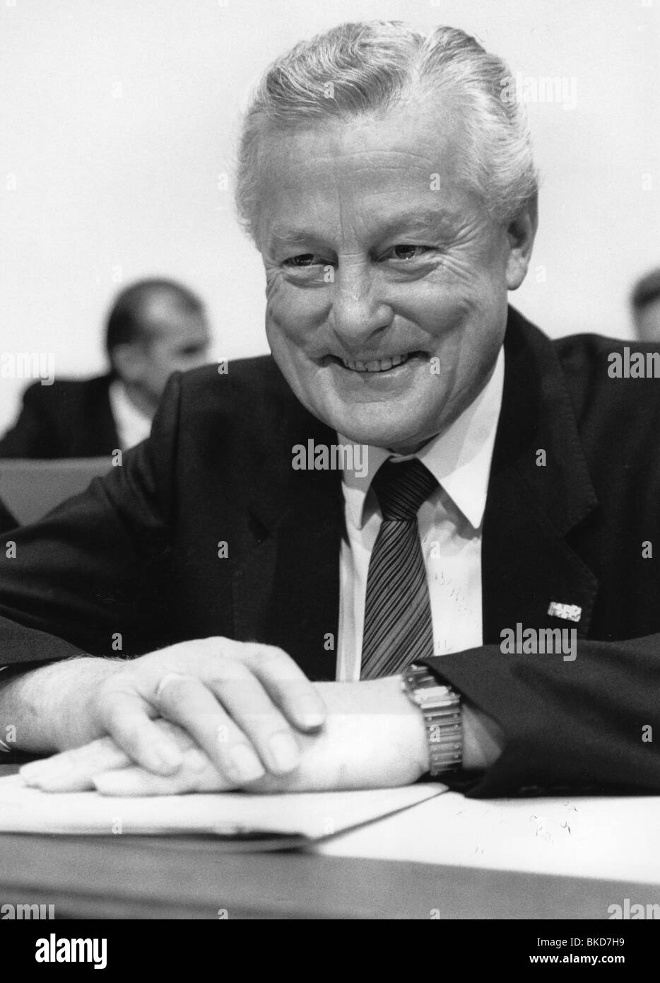 Streibl, Max, 6.1.1932 - 11.12.1998, deutscher Politiker (CSU), Ministerpräsident von Bayern 19.10.1988 - 27.5.1993, Porträt, 1988, Stockfoto