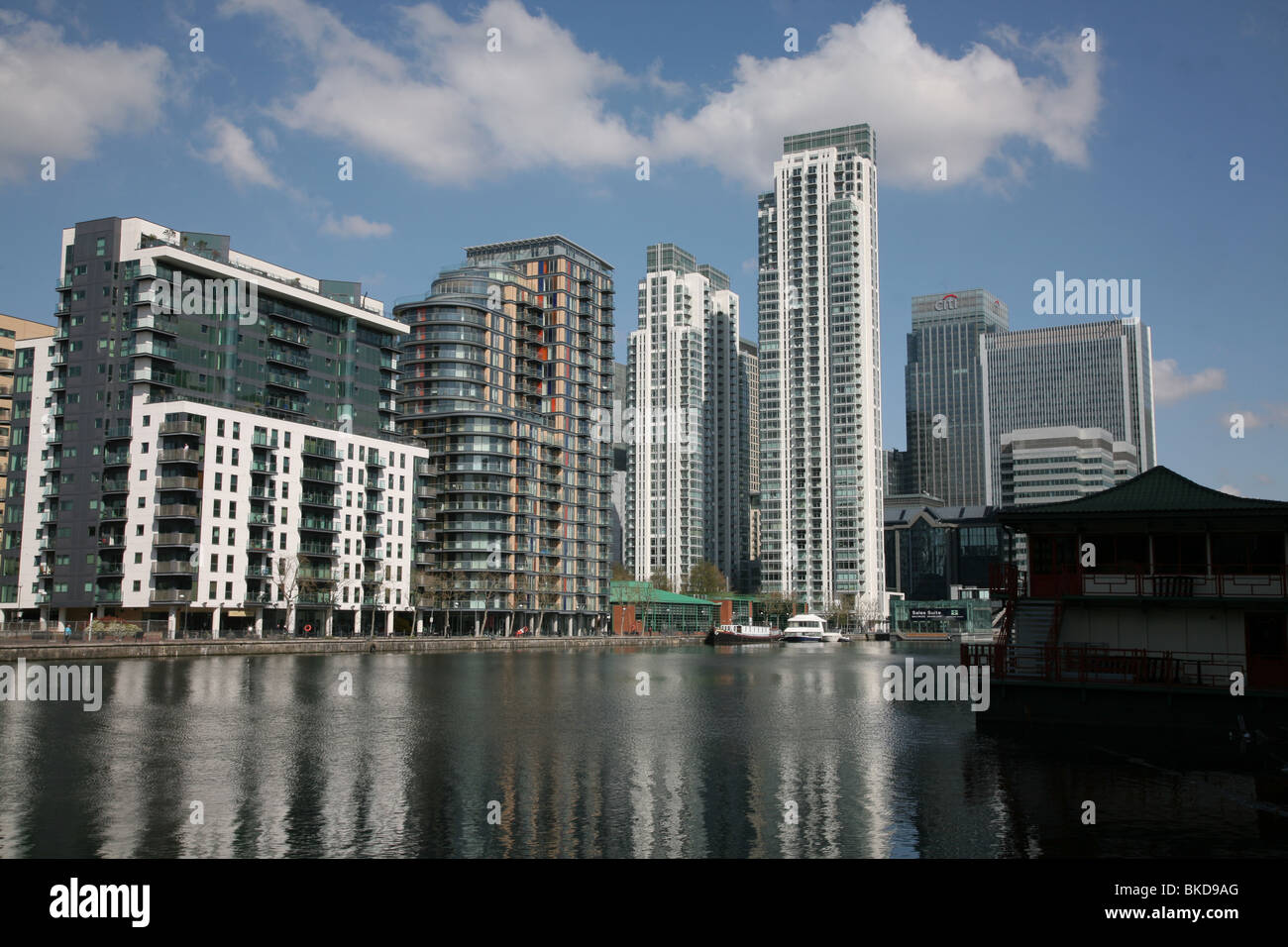 Wohnungen, Millwall innere dock, Ost-London Docklands Stockfoto