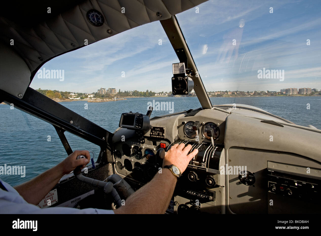 Pilot Landung Wasser Flugzeug Victoria Vancouver Island BC Kanada Stockfoto