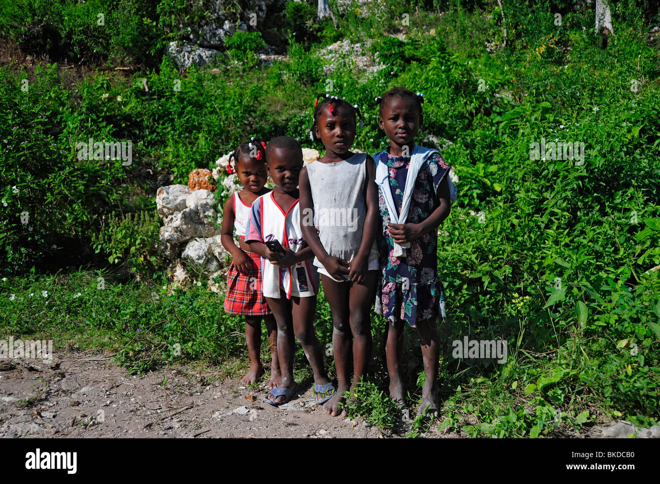 Einheimische Kinder in einem Dorf zwischen Milot und die Zitadelle, Cap Haitien, Haiti Stockfoto