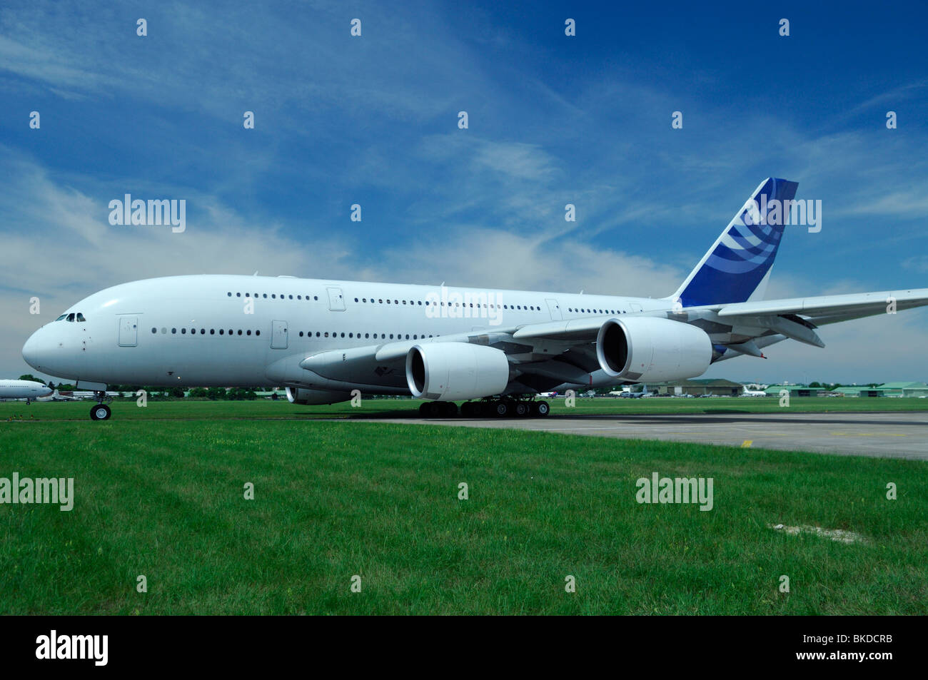 Passagierflugzeug Airbus A380 während der 48. Paris International Air show - Flughafen Le Bourget Stockfoto
