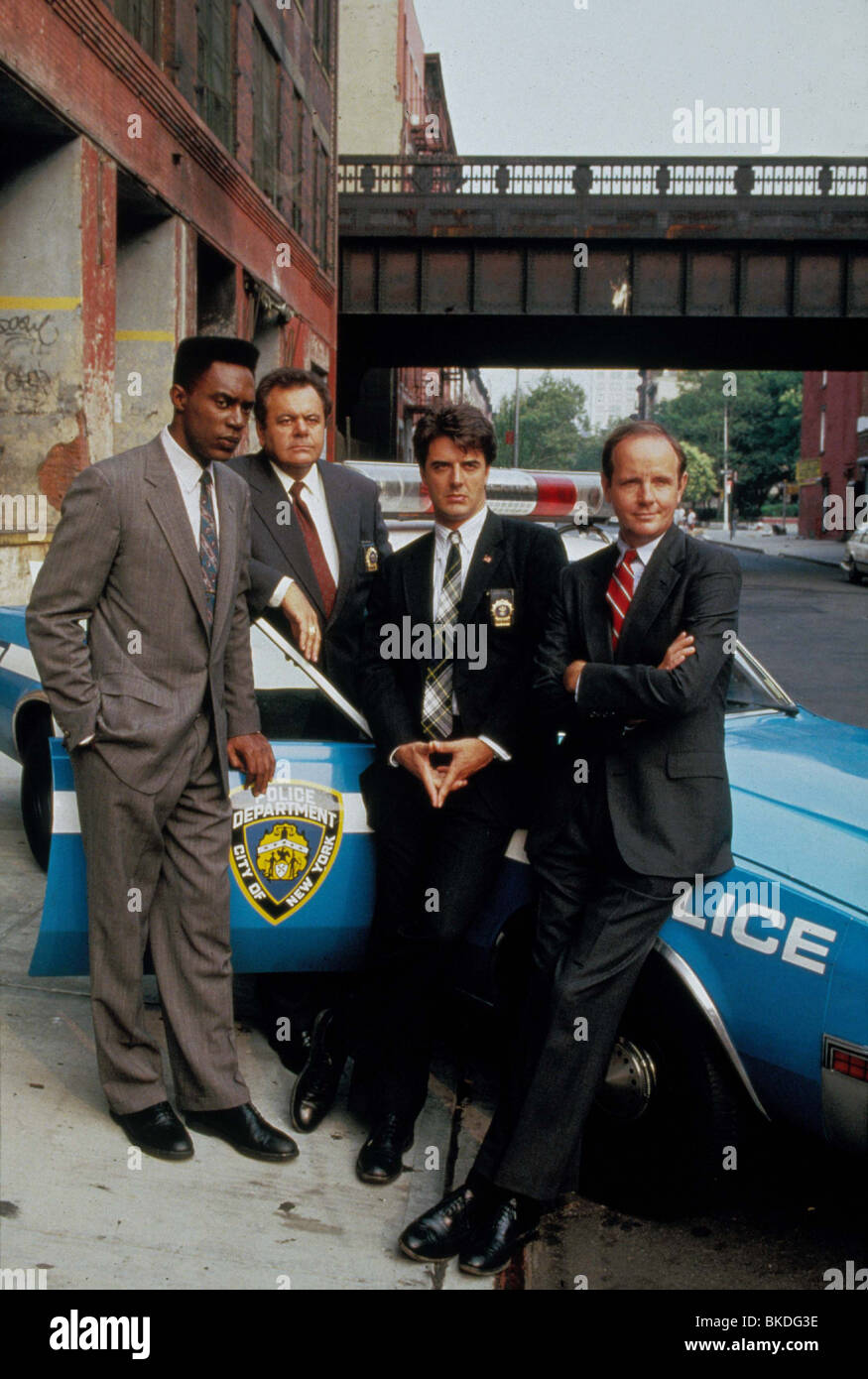 RECHT UND ORDNUNG (FERNSEHAPPARAT) RICHARD BROOKS, PAUL SORVINO, CHRIS NORTH, MICHAEL MORIARTY LWAO 028 Stockfoto