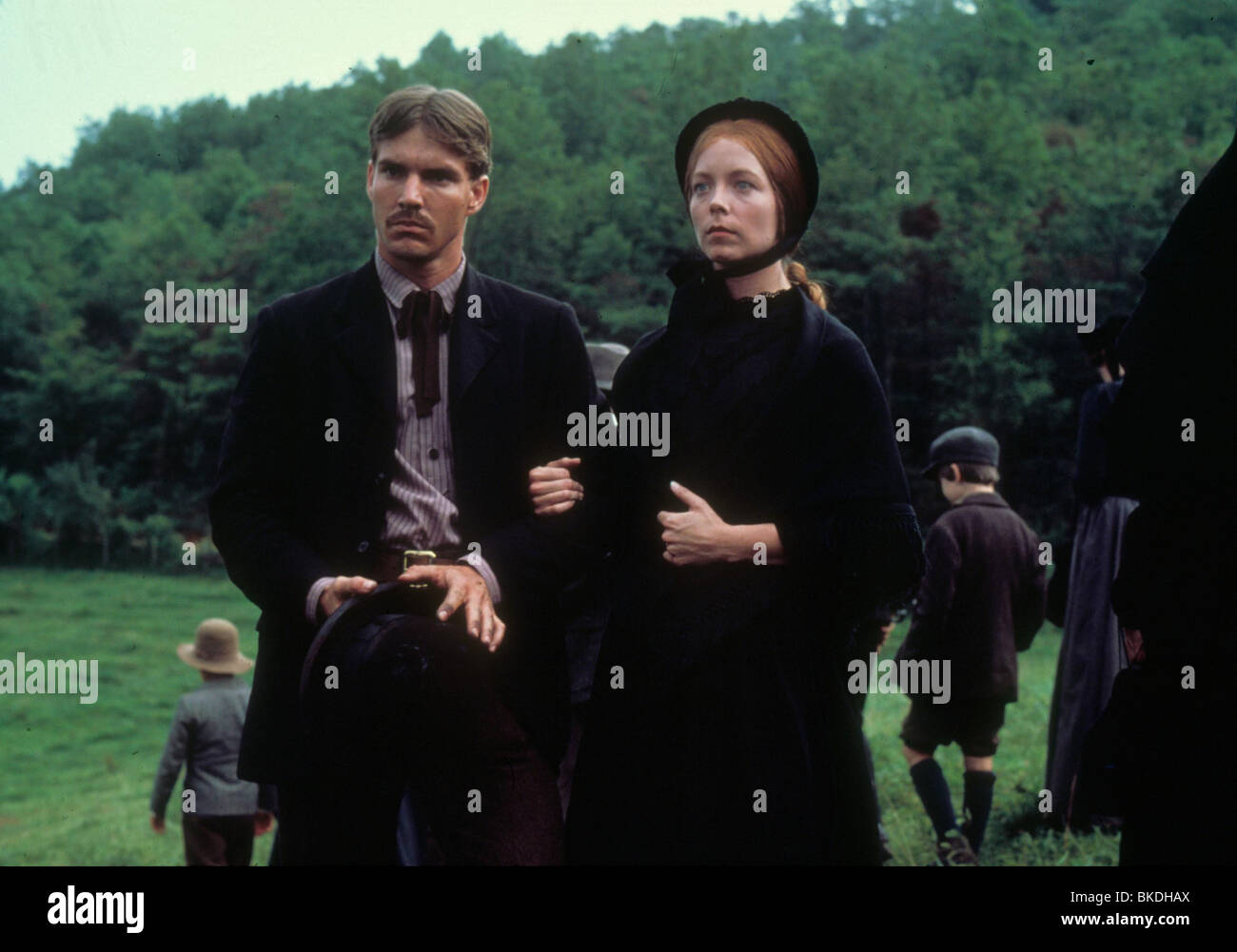 DIE LONG RIDERS (1980) DENNIS QUAID, AMY STRYKER LGR 017 Stockfoto