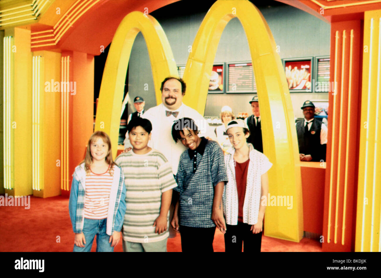 RICHIE RICH (1994) STEPHI LINEBURG, JONATHAN HILARIO, JOEL ROBINSON