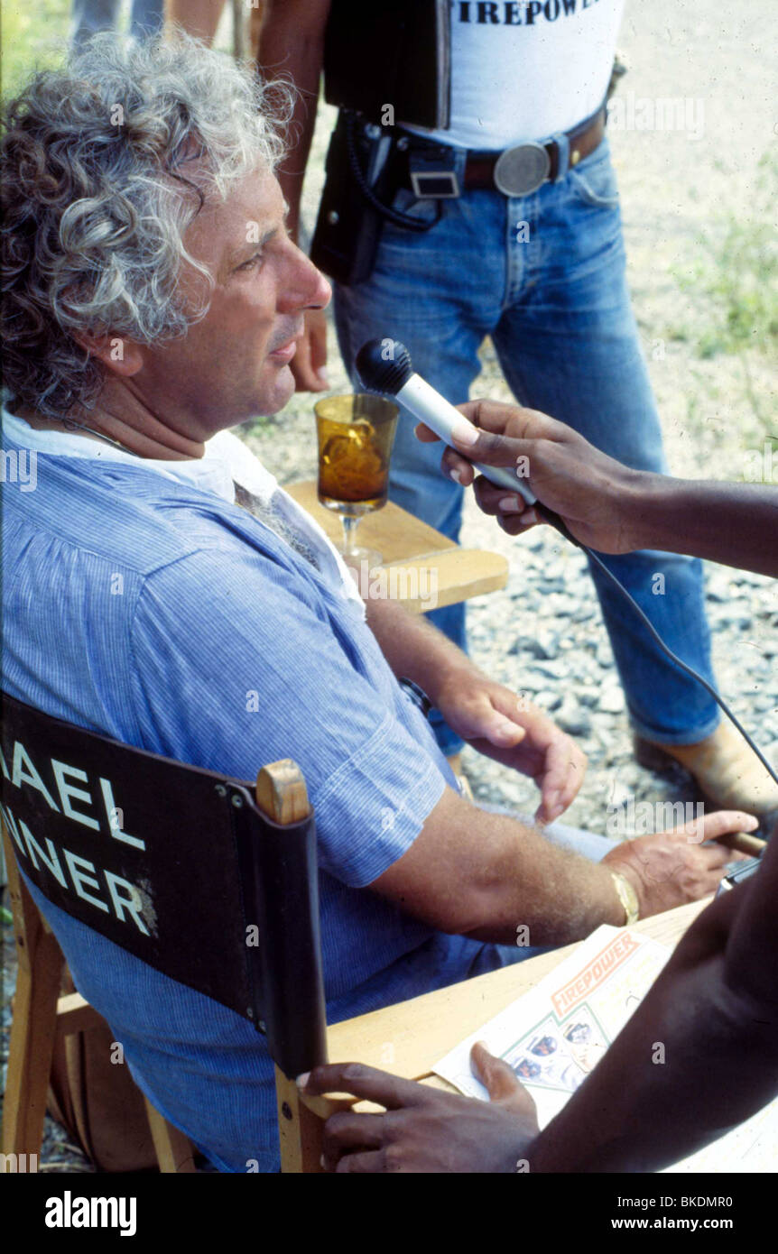 MICHAEL WINNER (DIR) O/S "FEUERKRAFT" (1979) MWIN 004 Stockfoto