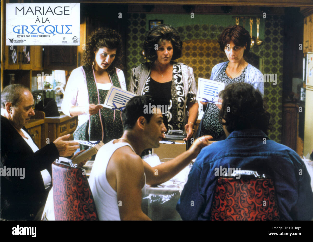 MEINE GROSSE FETTE GRIECHISCHE HOCHZEIT (2002) NIA VARDALOS, LAINIE KAZAN, MICHAEL CONSTANTINE, JOHN CORBETT MYBF 006FOH Stockfoto