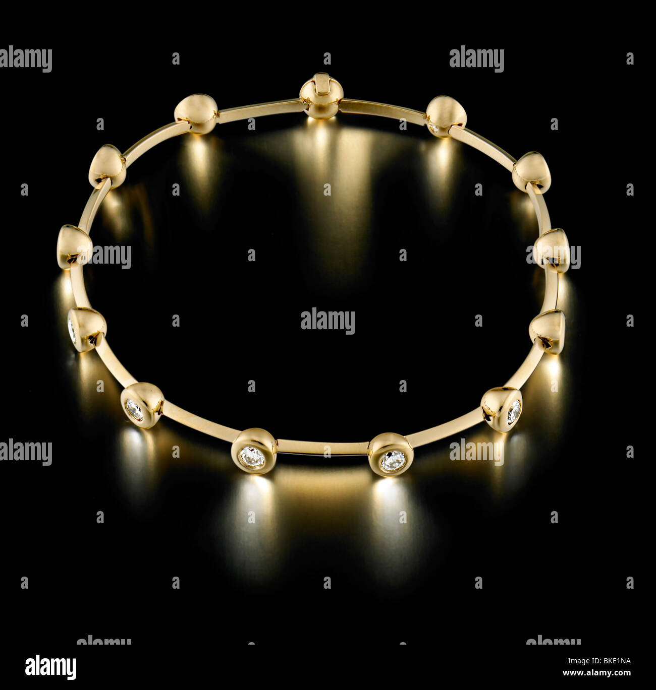 gelb gold Diamant-Halskette Stockfoto