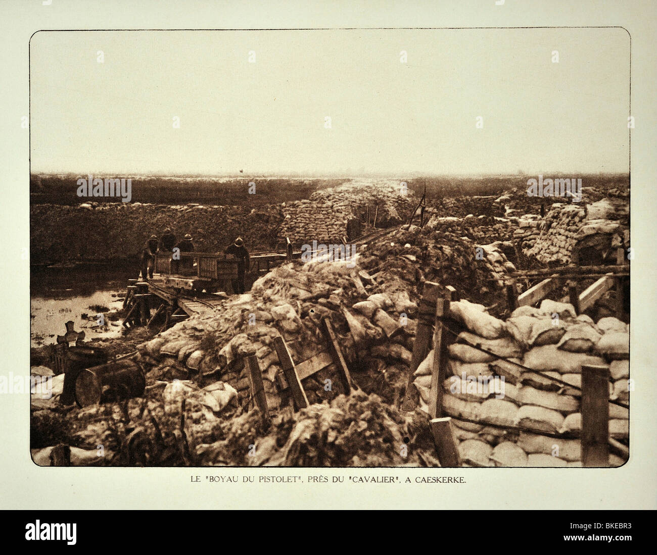 Belgische WWI Soldaten an der Front im Graben bei Kaaskerke, West-Flandern während des ersten Weltkriegs ein, Belgien Stockfoto