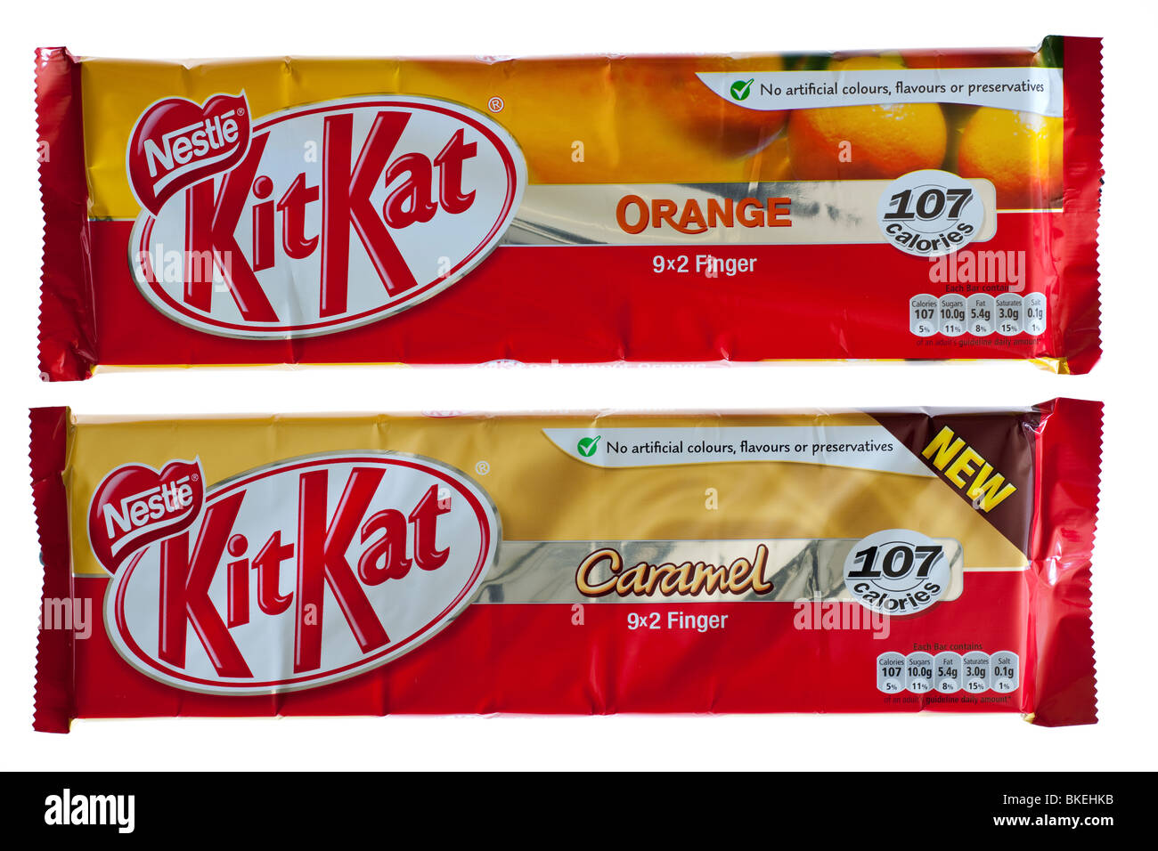 2 zwei finger Packungen mit Karamell und Orange aromatisiert Nestle KitKat Kekse Stockfoto