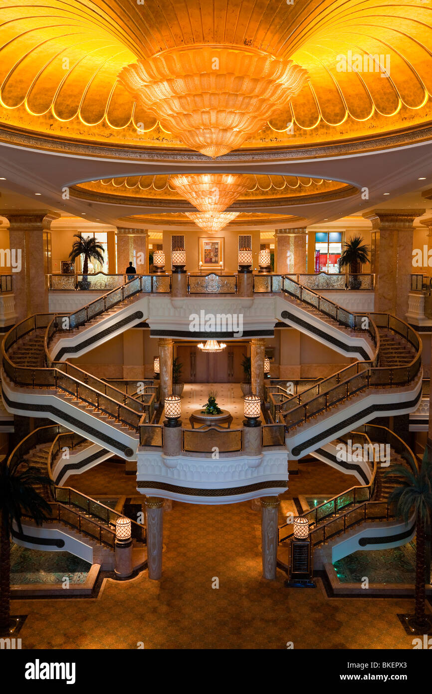 Reich Verzierte Innenraum Des Luxushotel Emirates Palace