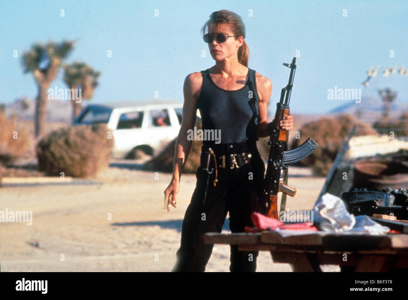 TERMINATOR 2: URTEIL TAG (1991) LINDA HAMILTON TR2 217 Stockfoto