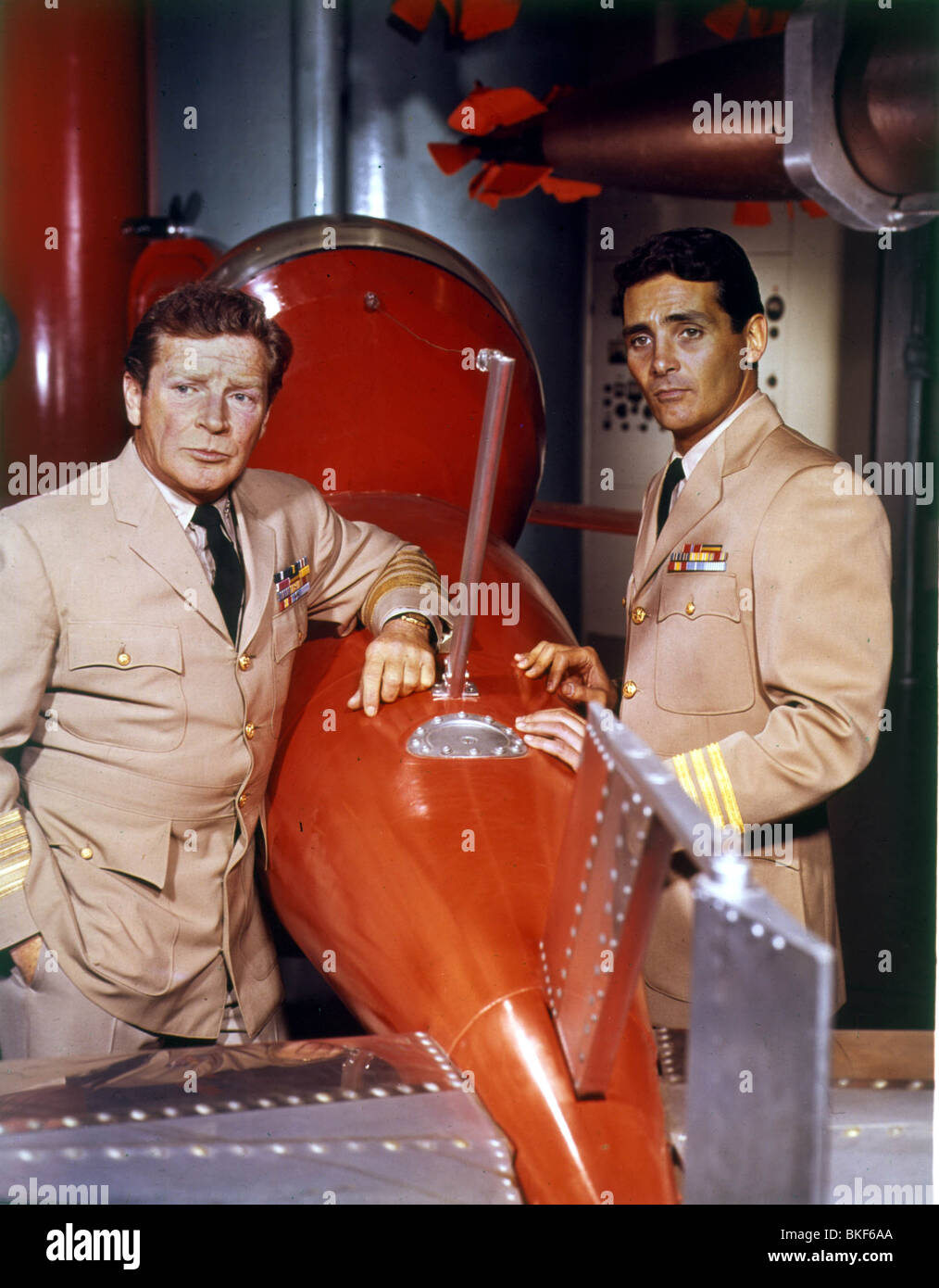 VOYAGE TO THE BOTTOM MEER (TV) RICHARD BASEHART, DAVID HEDISON VBS 002S Stockfoto