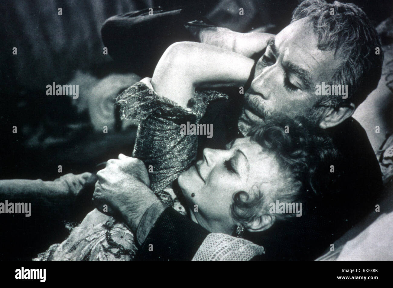ZORBA DAS GRIECHISCHE (1964) LILA KEDROVA, ANTHONY QUINN ZBGK 005 L TD Stockfoto