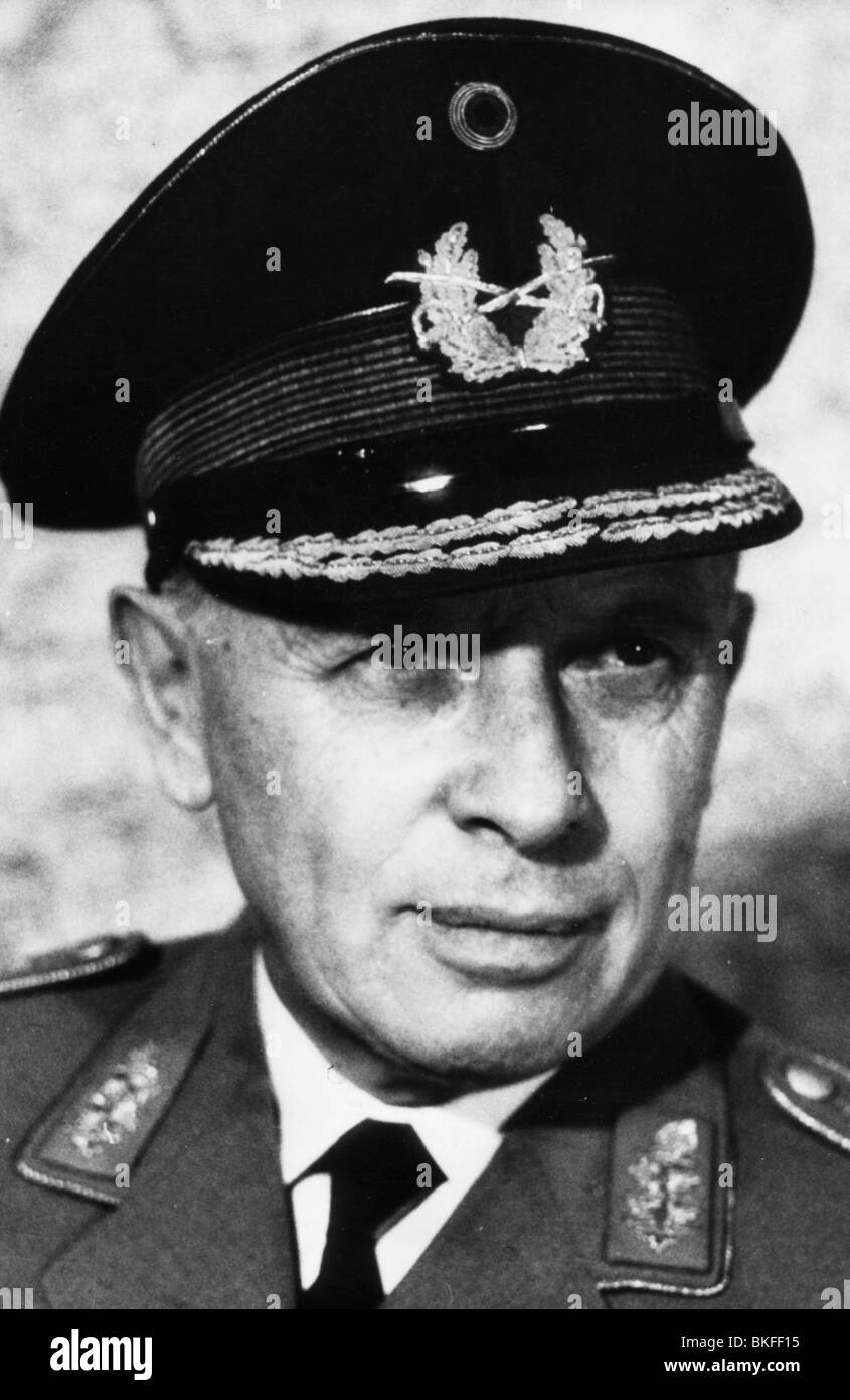 Adolf Heusinger Stockfotos und -bilder Kaufen - Alamy
