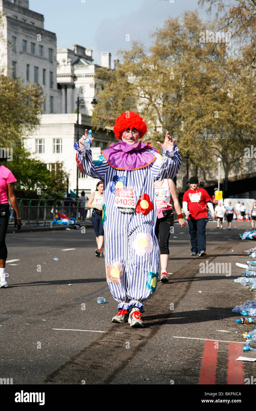 London Marathon 2010 clown Stockfoto