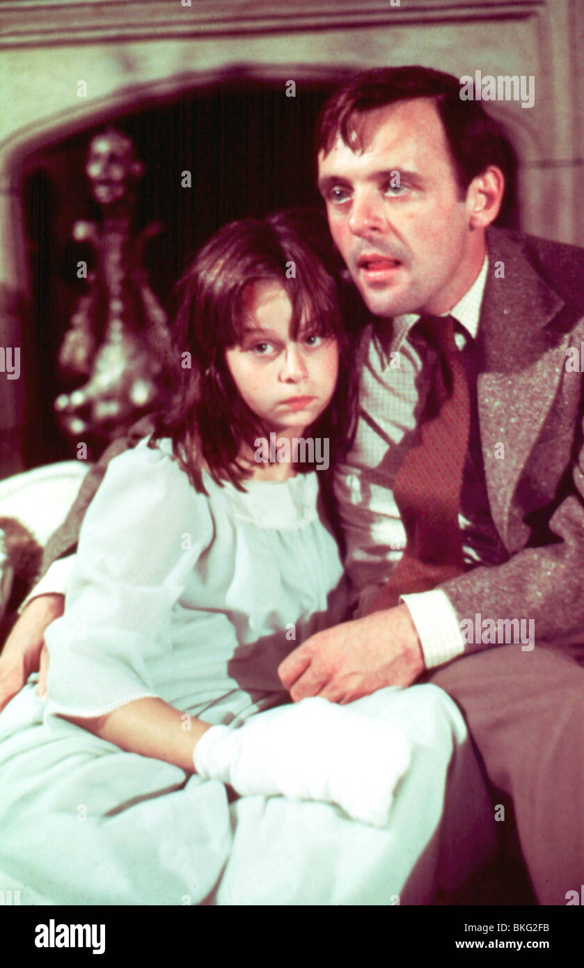 AUDREY ROSE (1977) SUSAN SWIFT, ANTHONY HOPKINS AUR 019 Stockfoto