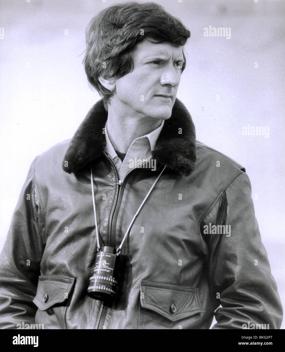 JOHN BADHAM (DIR) PORTRÄT AUF SET BLUE THUNDER (1983) JHBD 001 P Stockfoto