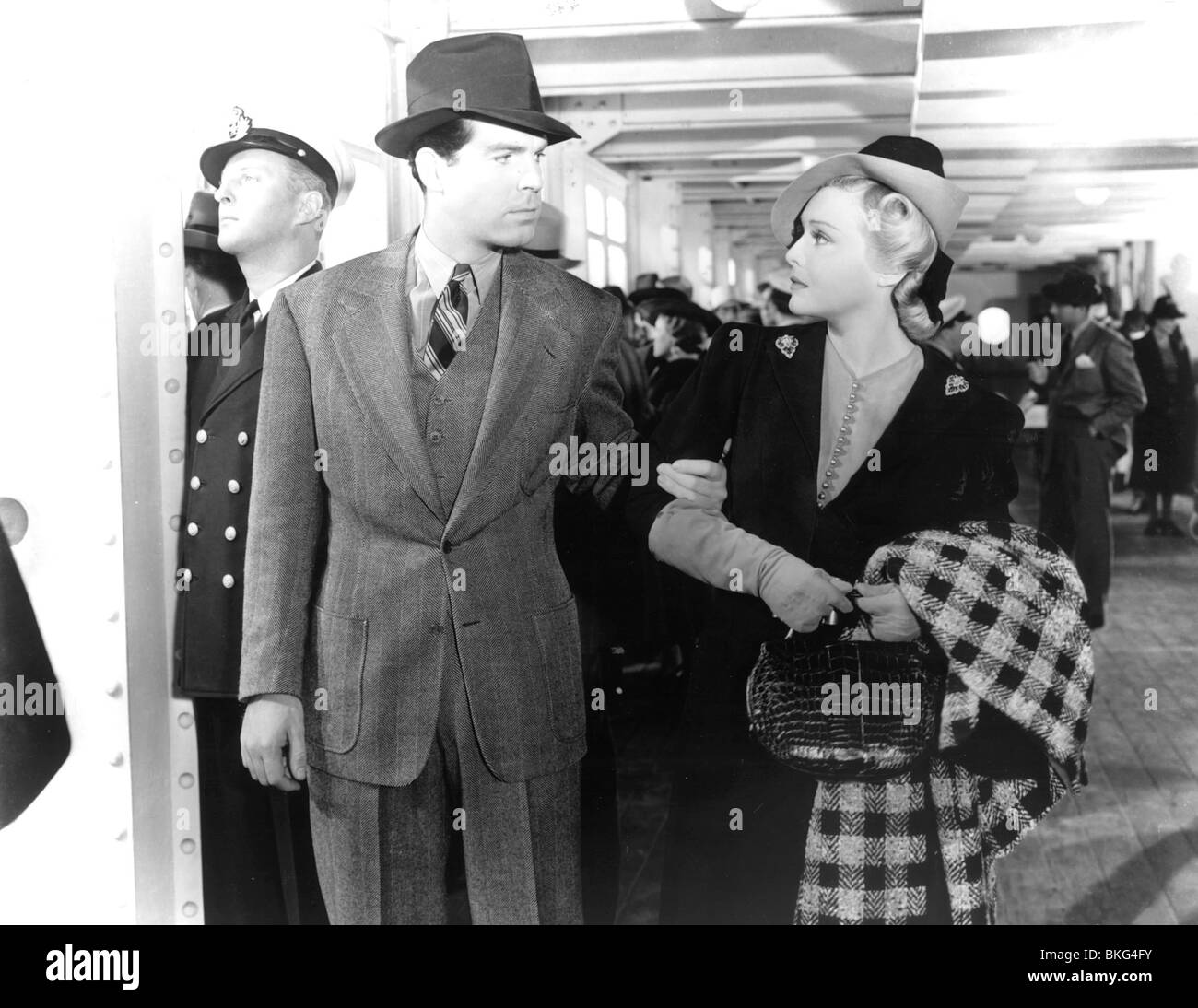CAFE SOCIETY (1939) FRED MACMURRAY, MADELEINE CARROLL CAFS 003P L Stockfoto
