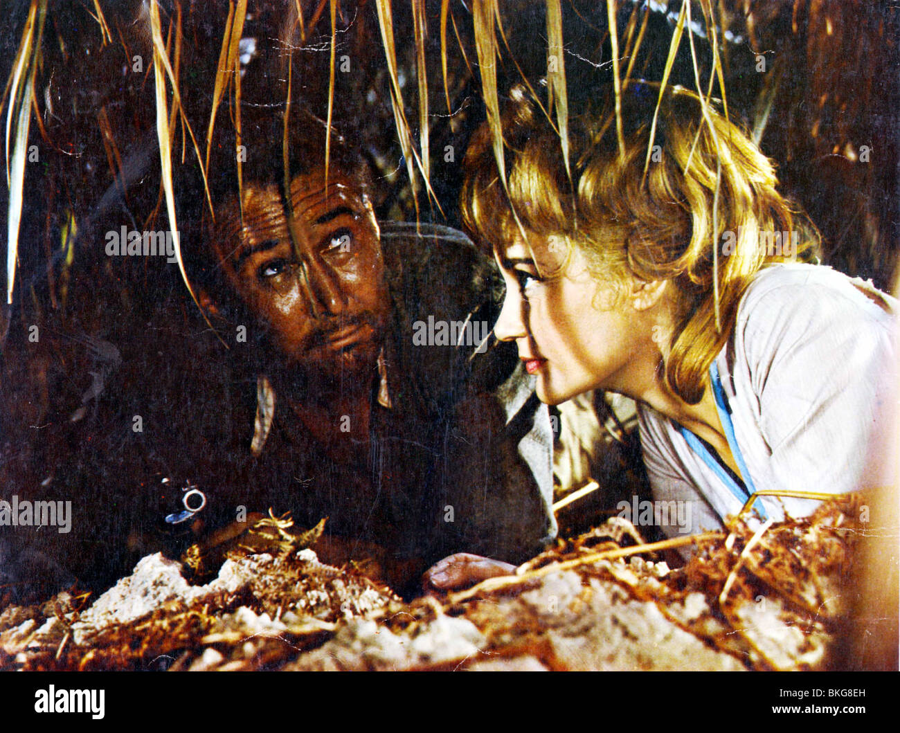 ÖSTLICH VON SUDAN (1964) ANTHONY QUAYLE, SYLVIA SYMS EAOS 001FOH Stockfoto