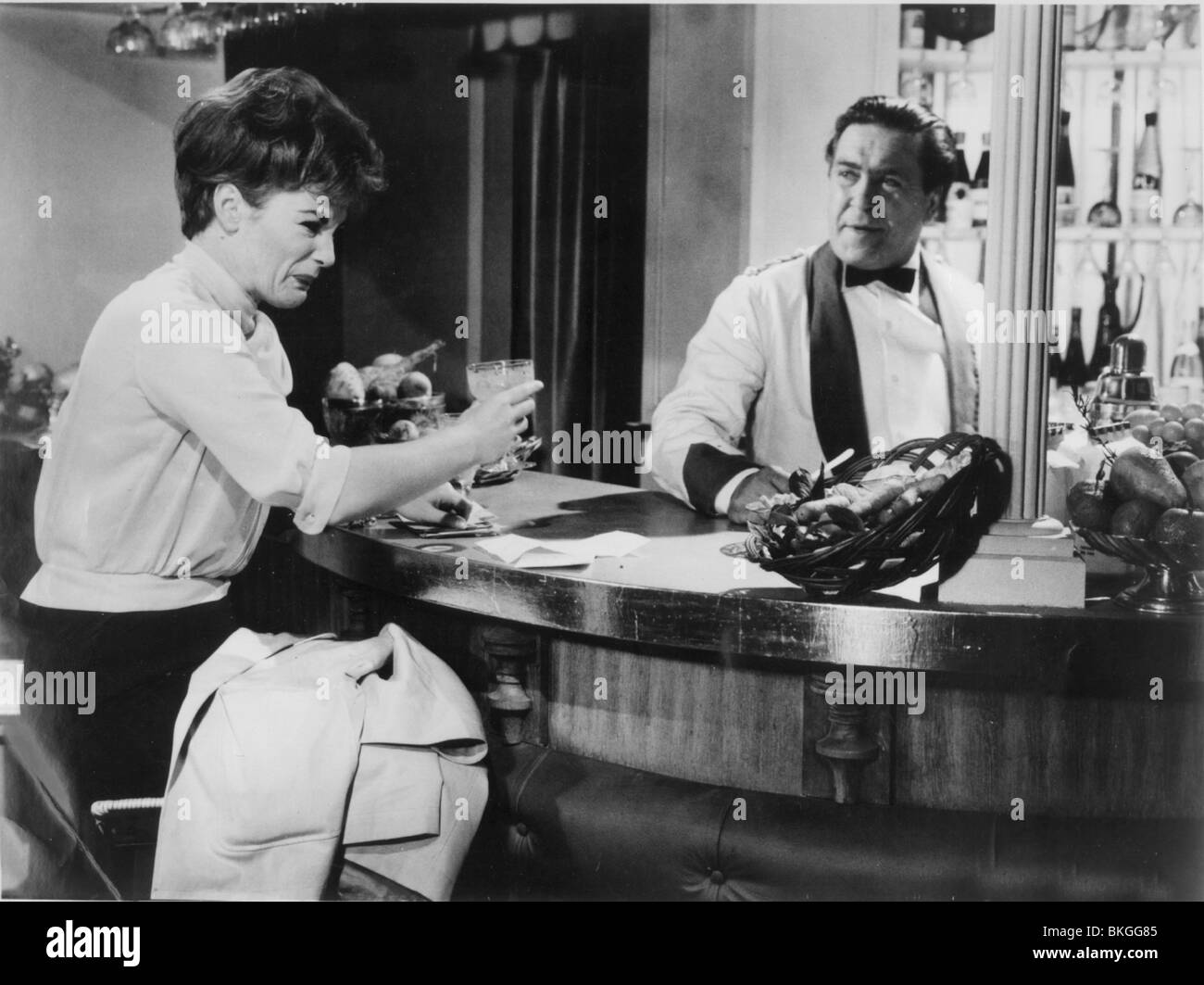 TÖTEN SIE ODER ZU HEILEN SIE (1962) MOIRA REDMOND, PETER BUTTERWORTH KOCR 001 P Stockfoto