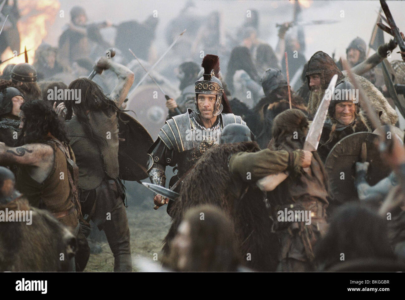KÖNIG ARTUS-2004 CLIVE OWEN Stockfoto