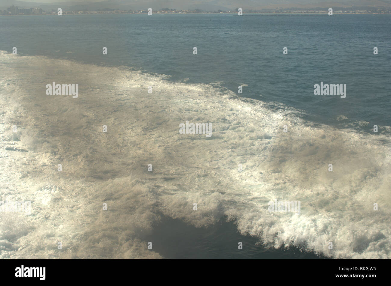 Wacht der Katamaran Fähre Stockfoto