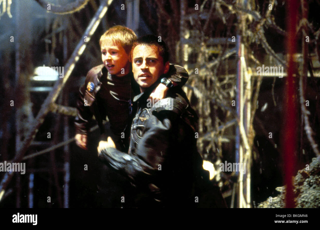 LOST IN SPACE (1998) JACK JOHNSON, MATT LE BLANC LOSP 131 Stockfoto LOST IN SPACE (1998) JACK JOHNSON, MATT LE BLANC LOSP 131 Stockfoto