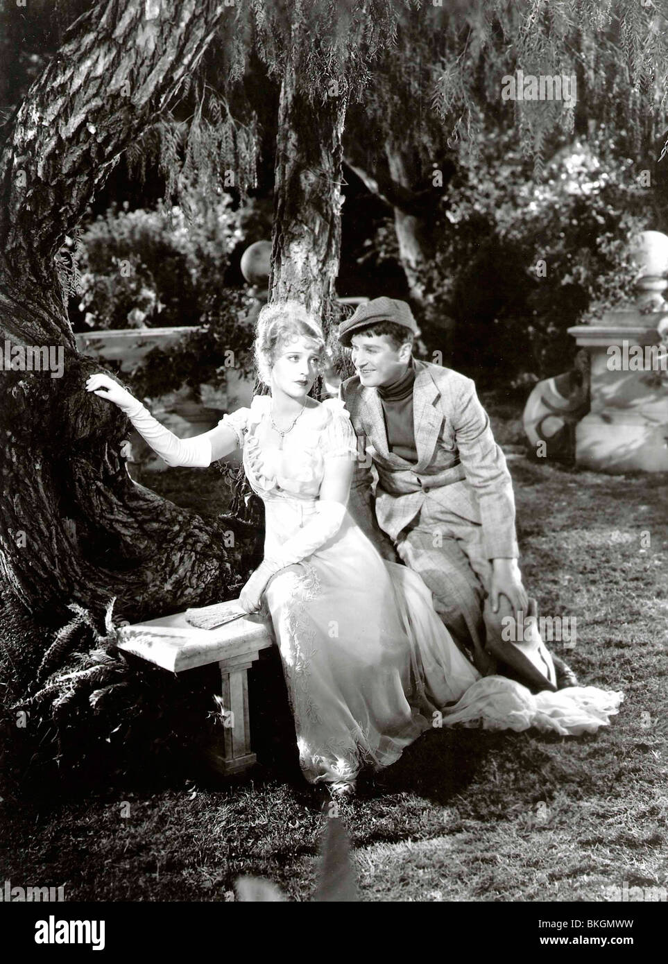 LOVE ME TONIGHT (1932) JEANETTE MACDONALD, MAURICE CHEVALIER, ROUBEN MAMOULIAN (DIR) LMTN 002 P Stockfoto